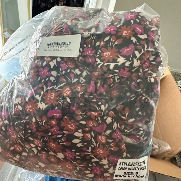 Floral Long-Sleeve Dress - Picture 6 of 6